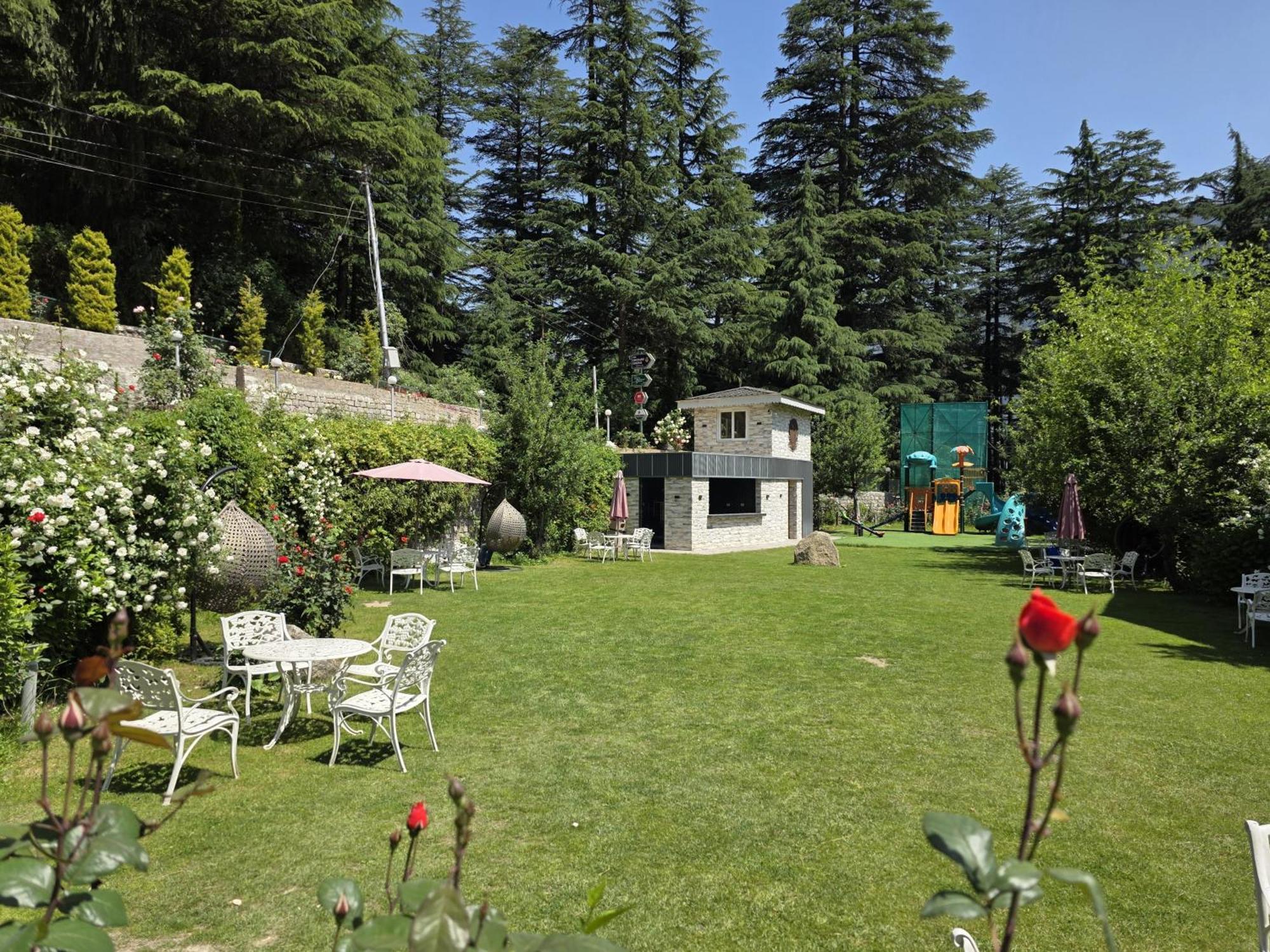 The Orchard Greens Manāli Εξωτερικό φωτογραφία